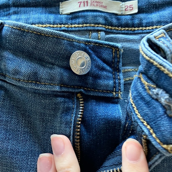 Levi skinny jeans - Picture 4 of 5